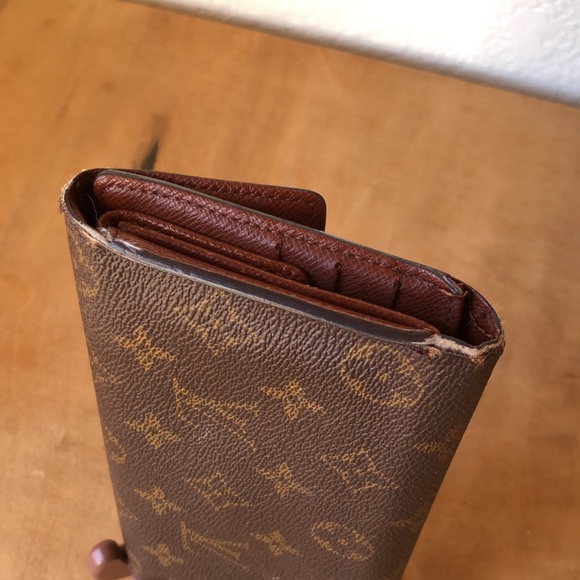 💯 AUTH. LOUIS VUITTON WALLET - Picture 9 of 15
